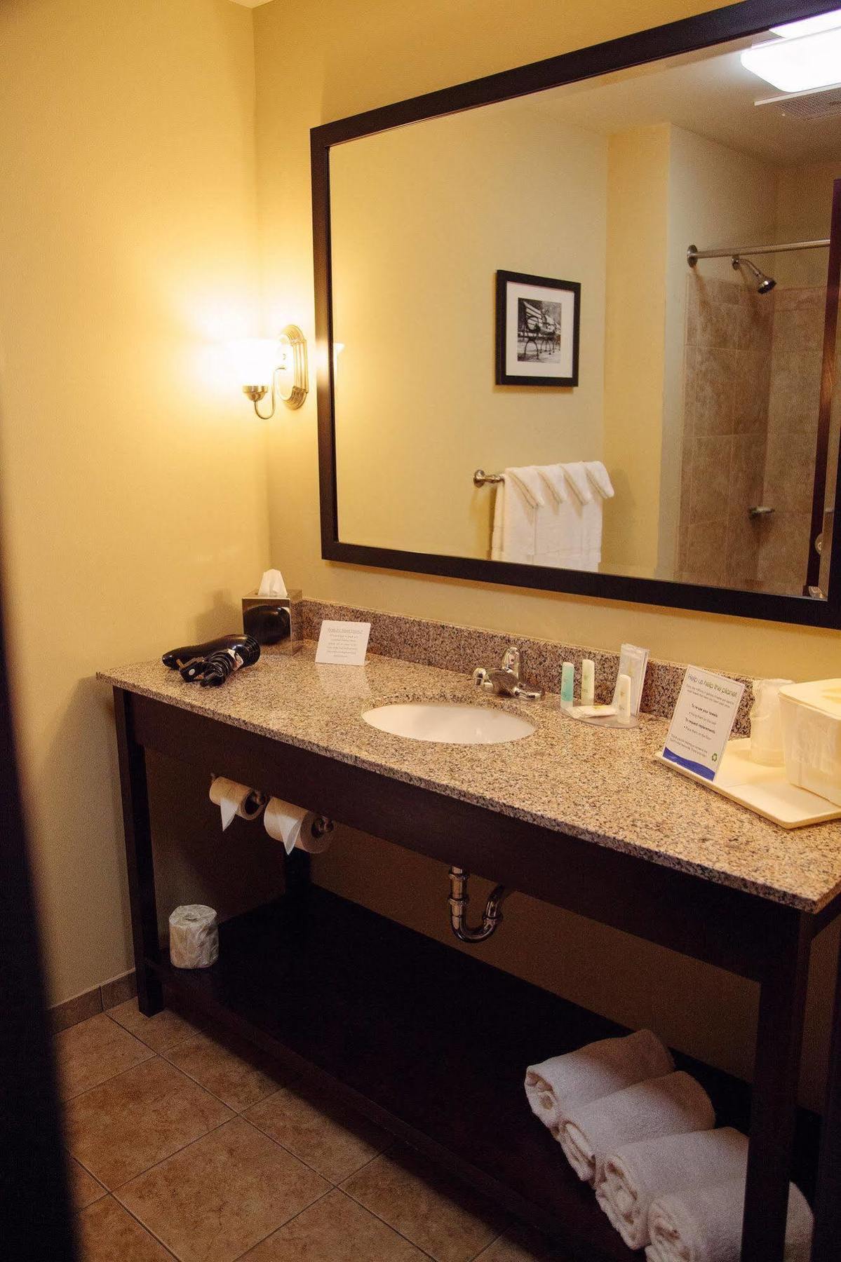 Comfort Inn & Suites Tunkhannock Εξωτερικό φωτογραφία